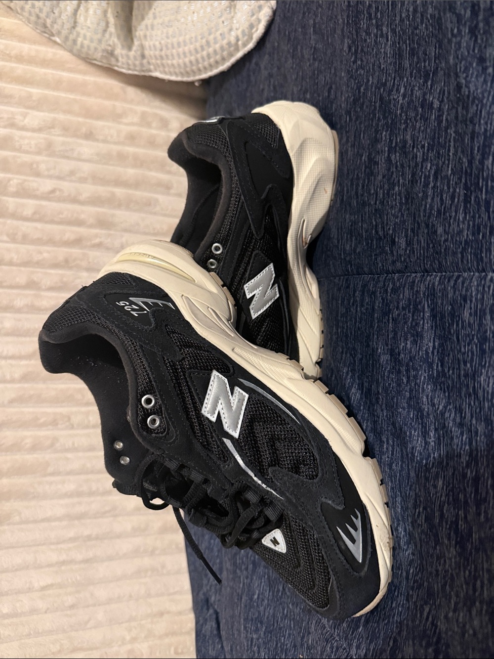 New Balance Kids Black & Cream Athletic Sneakers